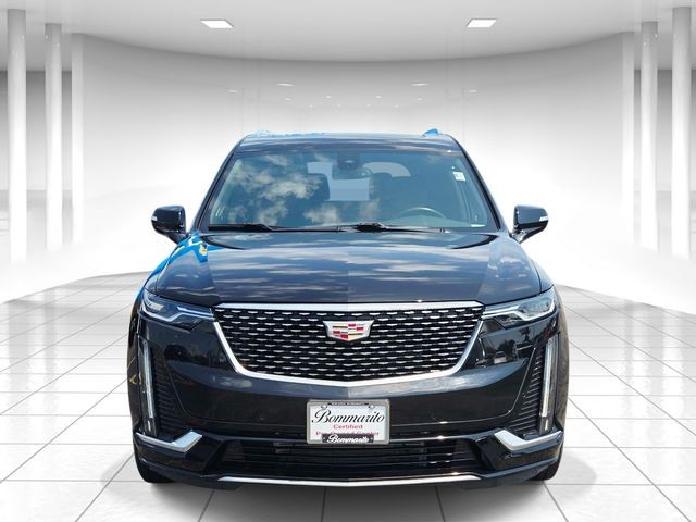 Cadillac XT6 Vehicle Full-screen Gallery Image 05