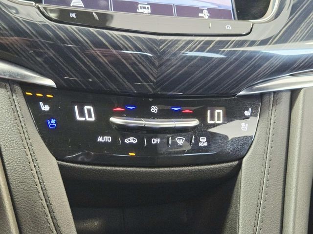 Cadillac XT6 Vehicle Full-screen Gallery Image 27