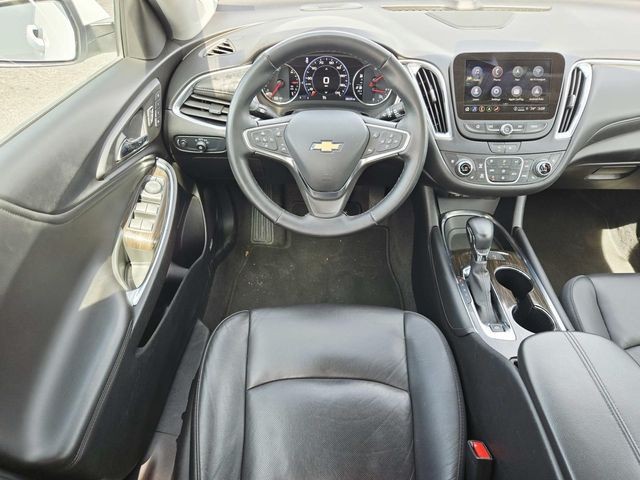 Chevrolet Malibu Vehicle Full-screen Gallery Image 07