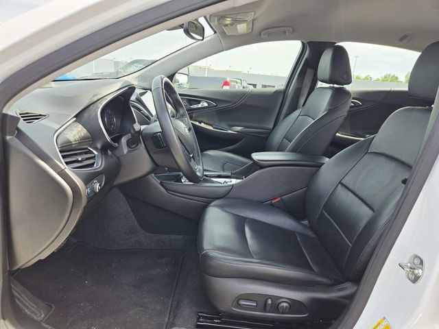 Chevrolet Malibu Vehicle Full-screen Gallery Image 08