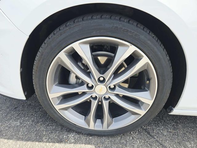 Chevrolet Malibu Vehicle Full-screen Gallery Image 13