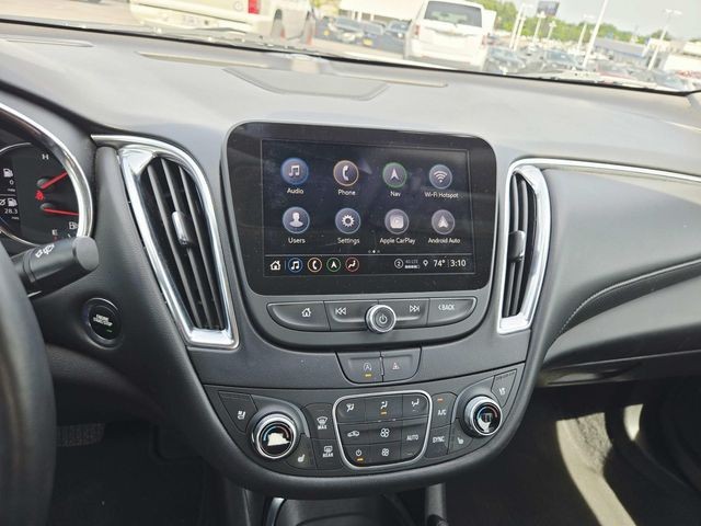 Chevrolet Malibu Vehicle Full-screen Gallery Image 19
