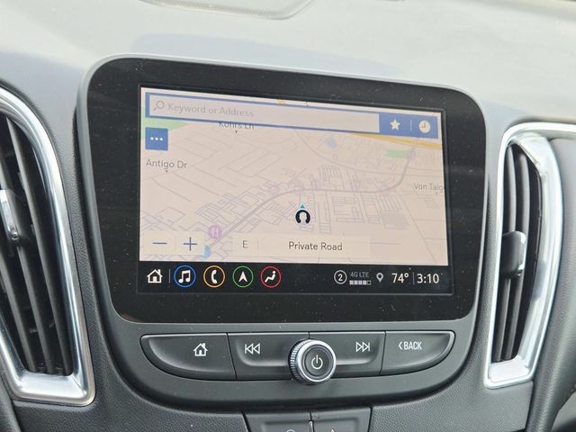Chevrolet Malibu Vehicle Full-screen Gallery Image 20
