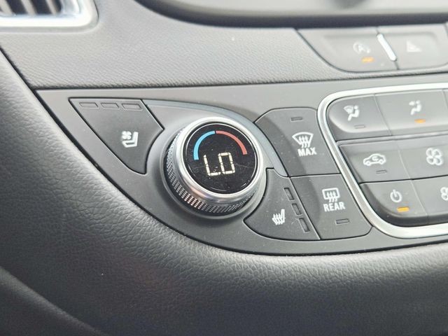 Chevrolet Malibu Vehicle Full-screen Gallery Image 23