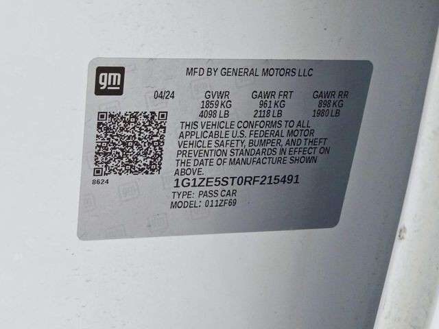 Chevrolet Malibu Vehicle Full-screen Gallery Image 32