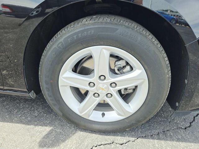 Chevrolet Malibu Vehicle Full-screen Gallery Image 13
