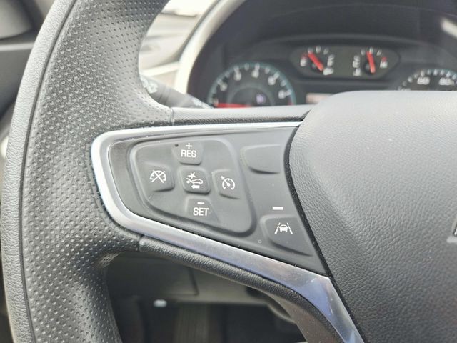 Chevrolet Malibu Vehicle Full-screen Gallery Image 16