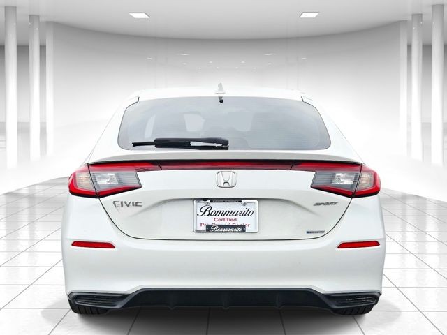 Honda Civic Hatchback Hybrid Vehicle Full-screen Gallery Image 04