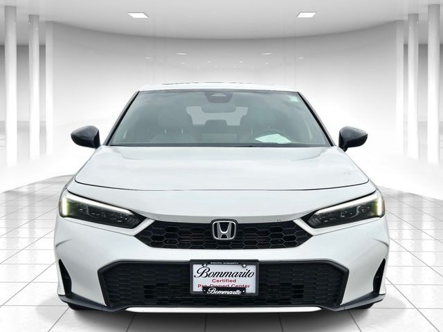 Honda Civic Hatchback Hybrid Vehicle Full-screen Gallery Image 05