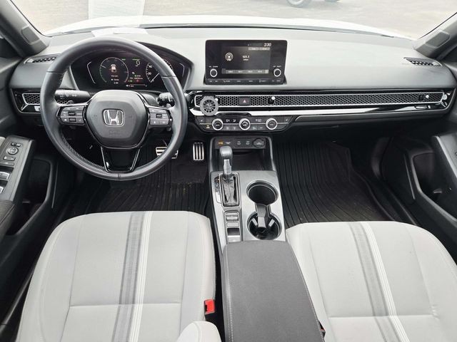 Honda Civic Hatchback Hybrid Vehicle Full-screen Gallery Image 07