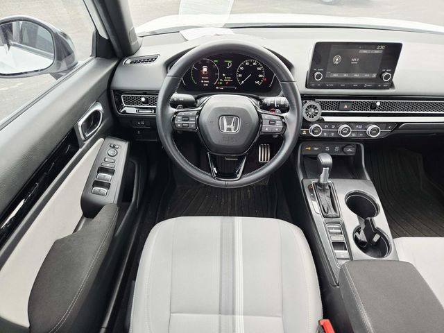 Honda Civic Hatchback Hybrid Vehicle Full-screen Gallery Image 08