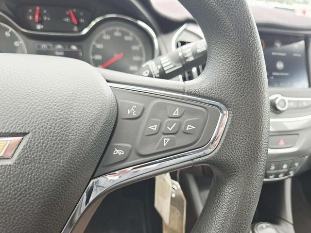 Chevrolet Cruze Vehicle Full-screen Gallery Image 17