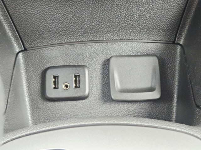 Chevrolet Cruze Vehicle Full-screen Gallery Image 24