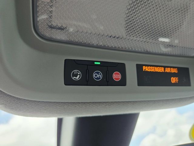Chevrolet Cruze Vehicle Full-screen Gallery Image 26