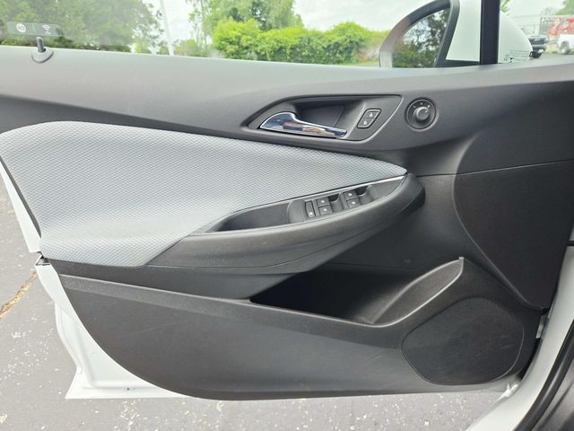 Chevrolet Cruze Vehicle Full-screen Gallery Image 27