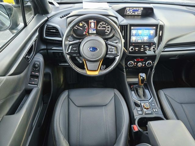 Subaru Forester Vehicle Full-screen Gallery Image 09