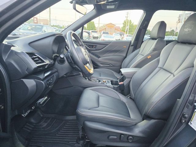 Subaru Forester Vehicle Full-screen Gallery Image 10