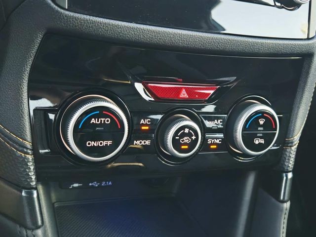 Subaru Forester Vehicle Full-screen Gallery Image 28