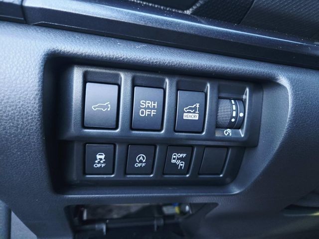 Subaru Forester Vehicle Full-screen Gallery Image 34