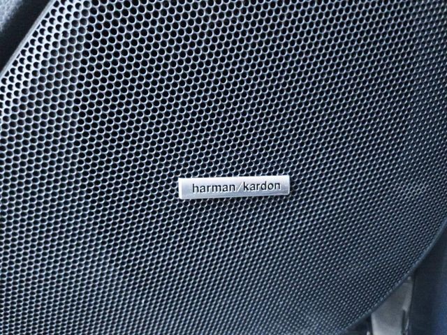 Subaru Forester Vehicle Full-screen Gallery Image 37