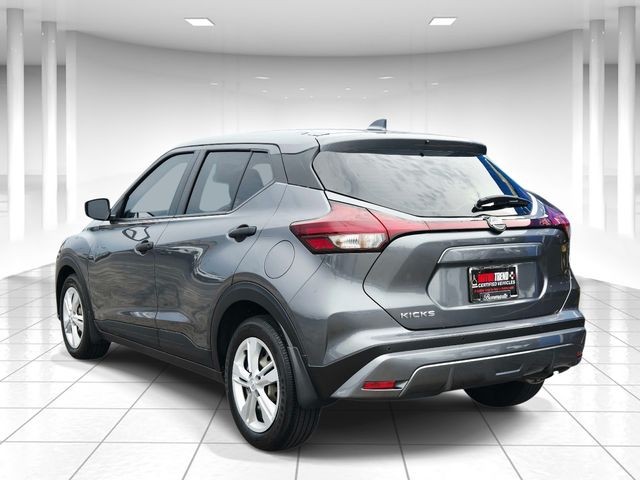 Nissan Kicks Vehicle Full-screen Gallery Image 03