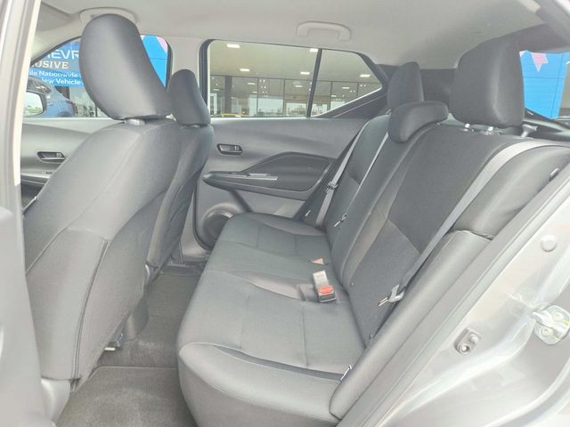 Nissan Kicks Vehicle Full-screen Gallery Image 09
