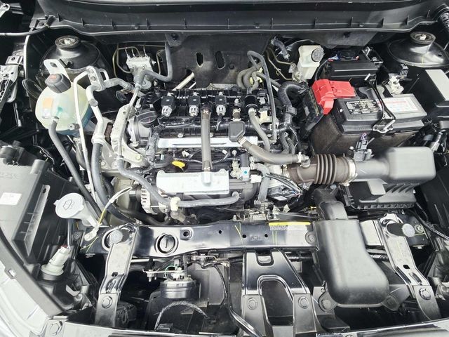 Nissan Kicks Vehicle Full-screen Gallery Image 14