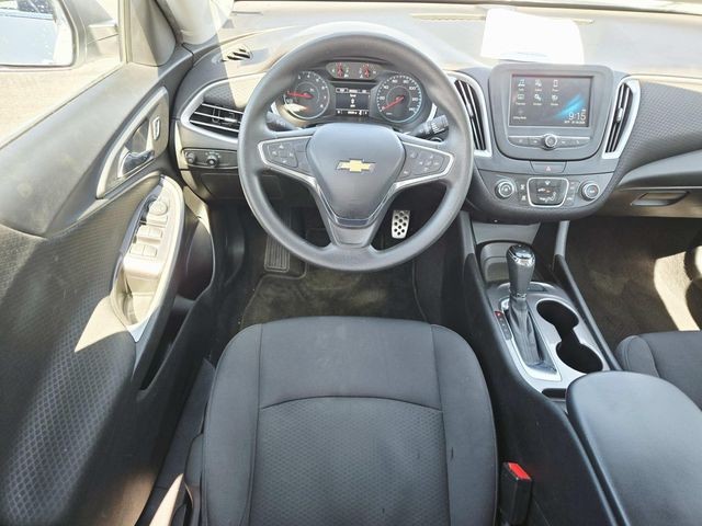 Chevrolet Malibu Vehicle Full-screen Gallery Image 07