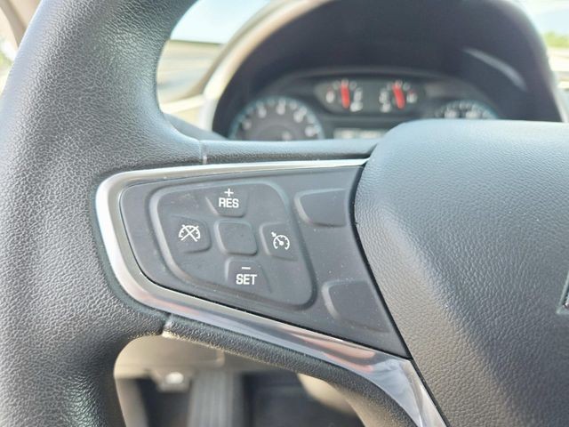 Chevrolet Malibu Vehicle Full-screen Gallery Image 16