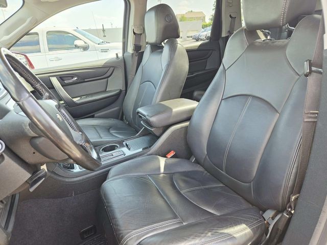 Chevrolet Traverse Vehicle Full-screen Gallery Image 07