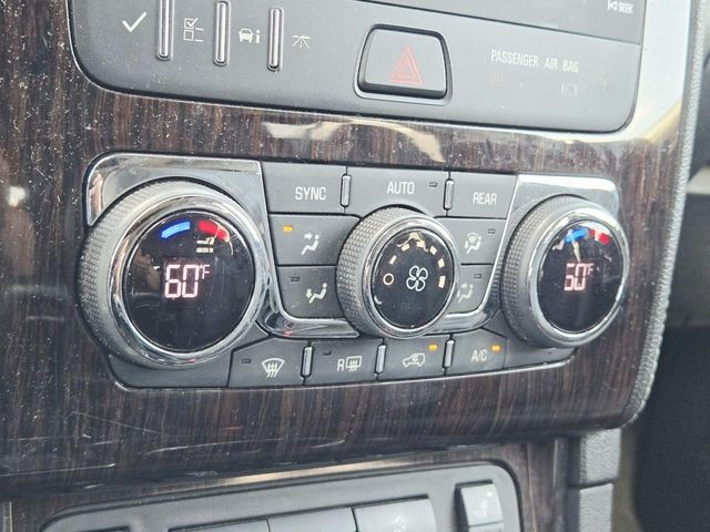Chevrolet Traverse Vehicle Full-screen Gallery Image 14