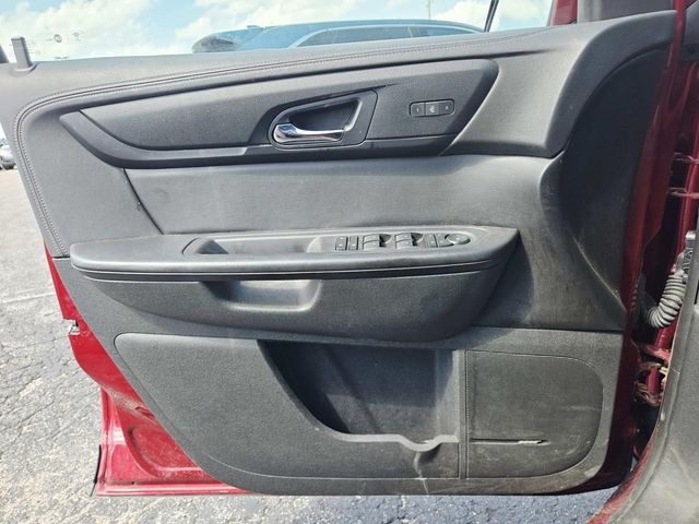 Chevrolet Traverse Vehicle Full-screen Gallery Image 18