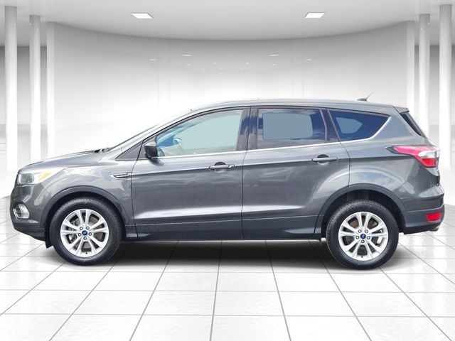 Ford Escape Vehicle Full-screen Gallery Image 02