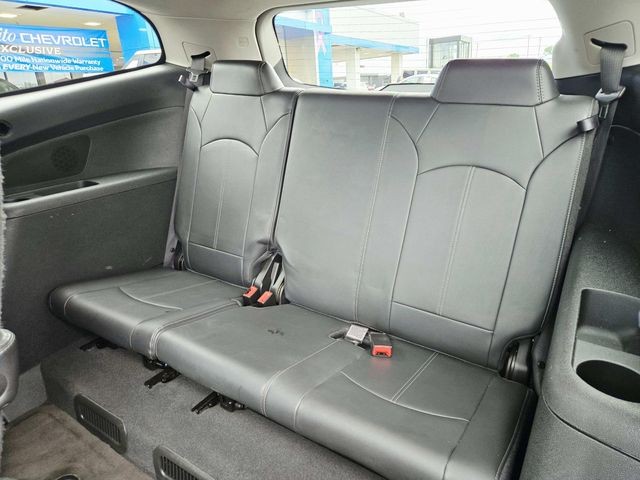 Chevrolet Traverse Vehicle Full-screen Gallery Image 11