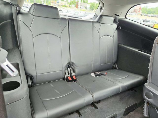 Chevrolet Traverse Vehicle Full-screen Gallery Image 13