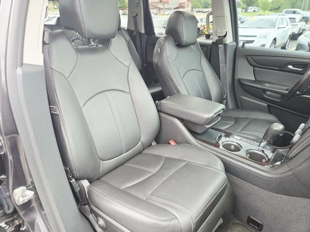 Chevrolet Traverse Vehicle Full-screen Gallery Image 15