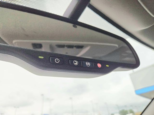 Chevrolet Traverse Vehicle Full-screen Gallery Image 31