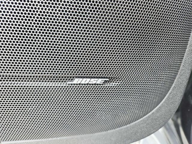 Chevrolet Traverse Vehicle Full-screen Gallery Image 35