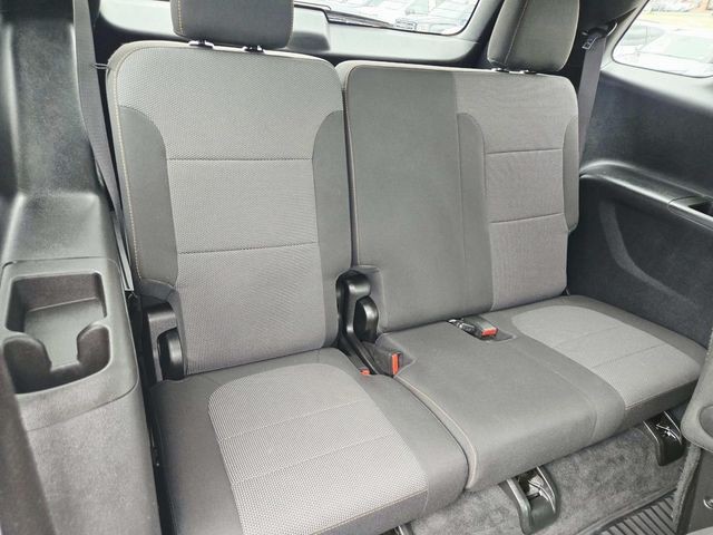 Chevrolet Traverse Vehicle Full-screen Gallery Image 12