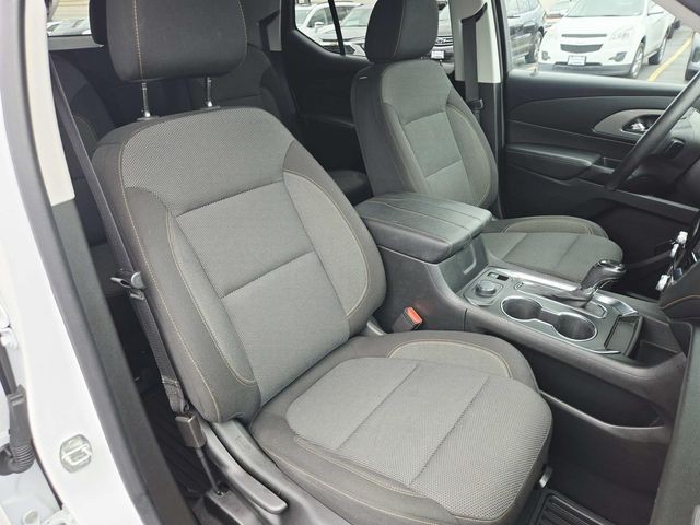 Chevrolet Traverse Vehicle Full-screen Gallery Image 14