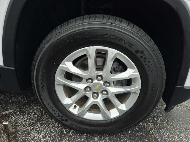 Chevrolet Traverse Vehicle Full-screen Gallery Image 15