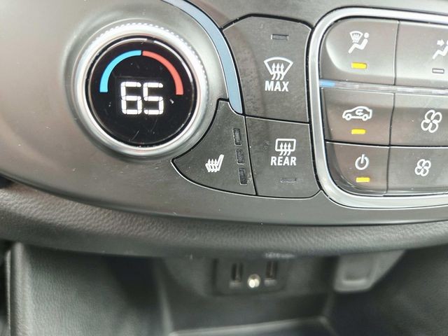 Chevrolet Traverse Vehicle Full-screen Gallery Image 26