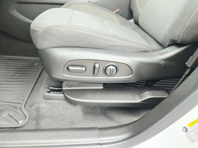Chevrolet Traverse Vehicle Full-screen Gallery Image 34