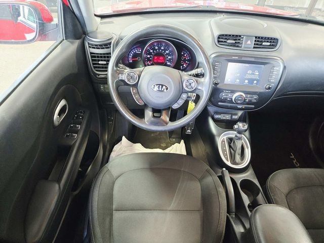 Kia Soul Vehicle Full-screen Gallery Image 07