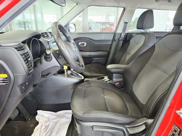 Kia Soul Vehicle Full-screen Gallery Image 08