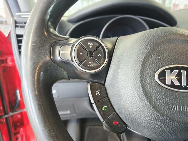Kia Soul Vehicle Full-screen Gallery Image 16