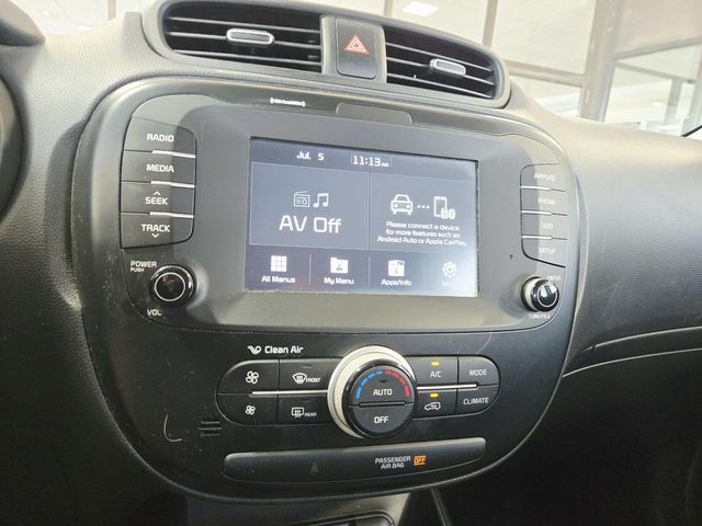 Kia Soul Vehicle Full-screen Gallery Image 20