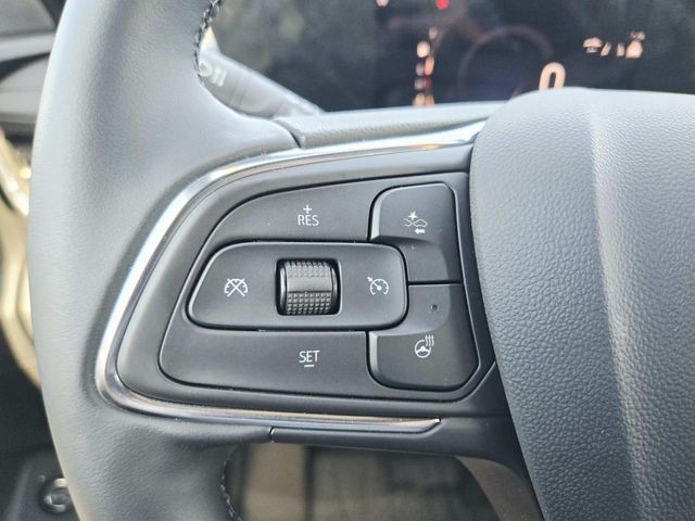 Buick Envista Vehicle Full-screen Gallery Image 16