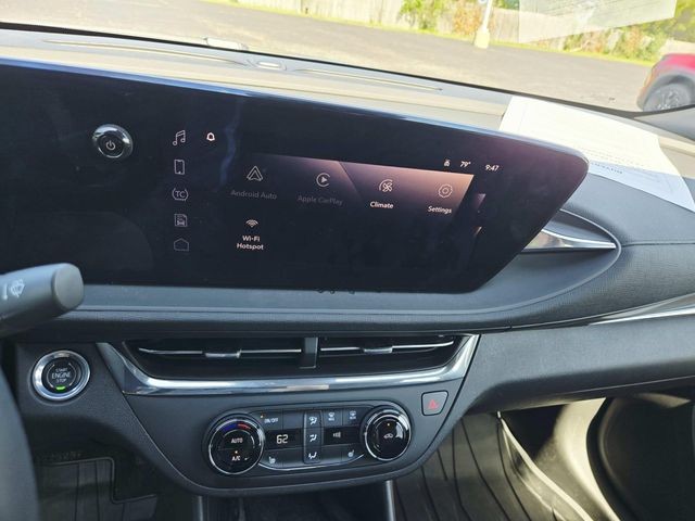 Buick Envista Vehicle Full-screen Gallery Image 20