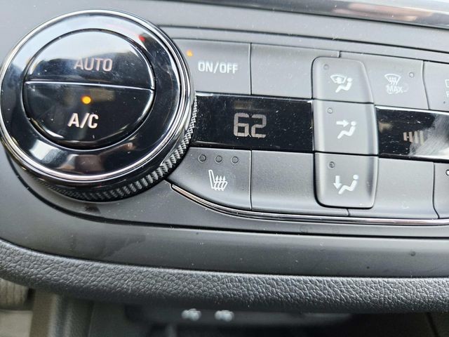 Buick Envista Vehicle Full-screen Gallery Image 24